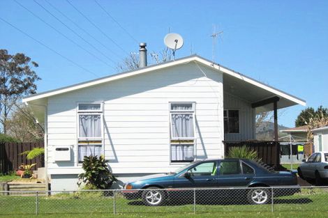 Photo of property in 1 Hall Street, Huntly, 3700