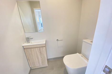 Photo of property in 35 Kaimai Avenue, Massey, Auckland, 0614