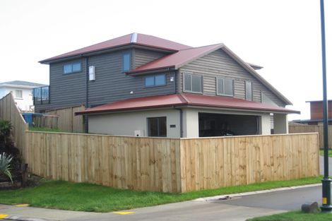 Photo of property in 15 Metzenthin Close, Raumati South, Paraparaumu, 5032