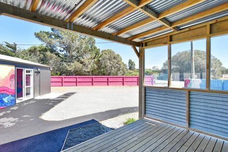 Photo of property in 19 South Crescent, Amberley, 7481