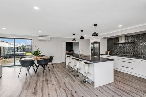 Photo of property in 6 Joy Place, Rolleston, 7614