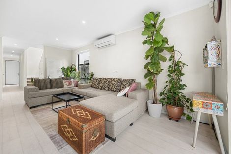 Photo of property in 21 Grey Warbler Road, Hobsonville, Auckland, 0616