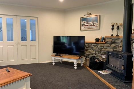 Photo of property in 18 Orchard Road, Wanaka, 9382