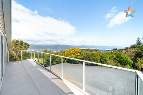Photo of property in 13 Wilson Grove, Normandale, Lower Hutt, 5010