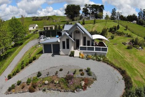 Photo of property in 647 Pipiwai Road, Matarau, Whangarei, 0176