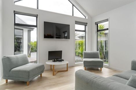 Photo of property in 37 Kohunga Crescent, Bottle Lake, Christchurch, 8083