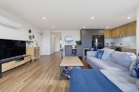 Photo of property in 104/5 Dishys Road, Flat Bush, Auckland, 2019