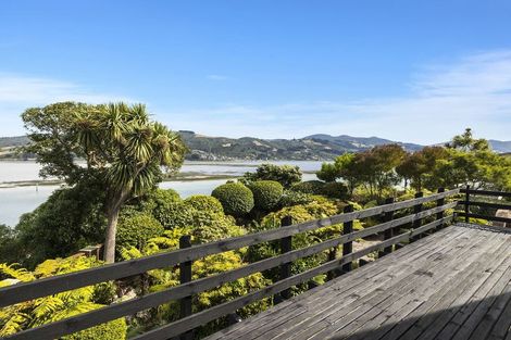 Photo of property in 16 Bayne Terrace, Macandrew Bay, Dunedin, 9014