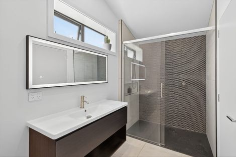 Photo of property in 11a Weston Road, St Albans, Christchurch, 8052