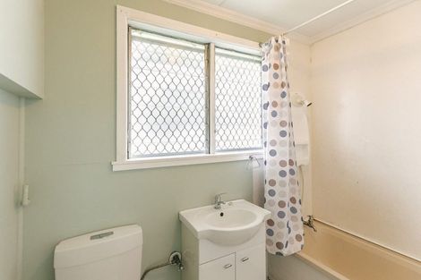 Photo of property in 3 Oakley Street, Palmerston North, 4410