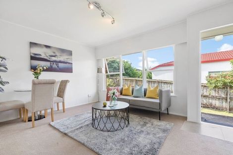 Photo of property in 2/8 Ngataringa Road, Devonport, Auckland, 0624