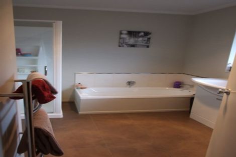 Photo of property in 487 Ferguson Street, Palmerston North, 4410