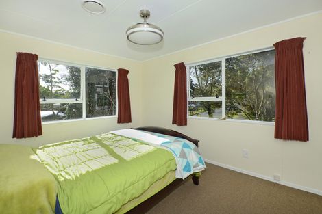 Photo of property in 11 Nottingham Street, Karori, Wellington, 6012