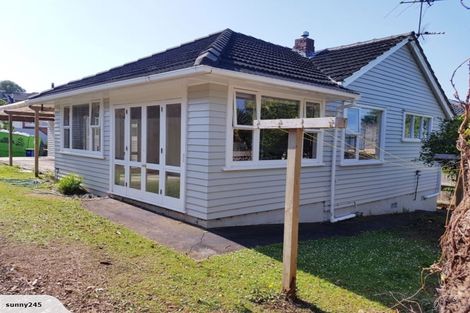 Photo of property in 21 Richards Avenue, Forrest Hill, Auckland, 0620