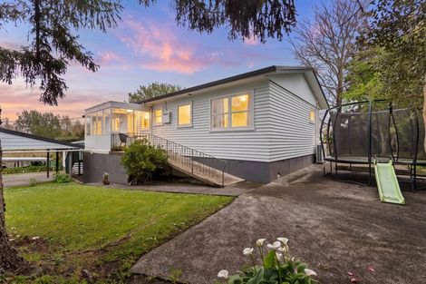 Photo of property in 33 Riverhead Road, Kumeu, 0810