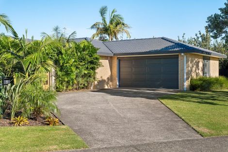 Photo of property in 5 Arabian Drive, Papamoa Beach, Papamoa, 3118