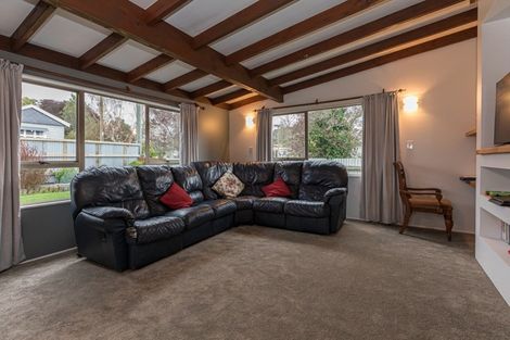 Photo of property in 18 Watts Street, Waipawa, 4210