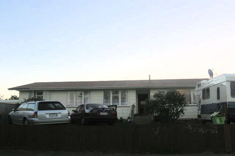 Photo of property in 3 Buller Place, Westbrook, Palmerston North, 4412