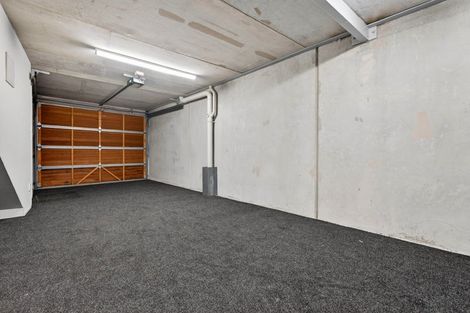 Photo of property in 5/1 Hillcrest Avenue, Hillcrest, Auckland, 0627