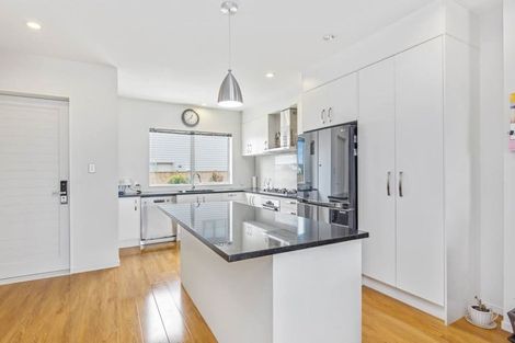 Photo of property in 21 Rosewell Crescent, Flat Bush, Auckland, 2019