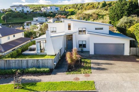 Photo of property in 15 Mauldeth Terrace, Churton Park, Wellington, 6037