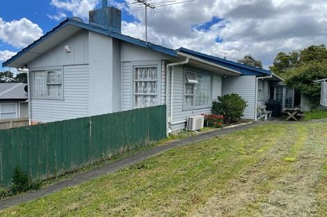 Photo of property in 105 Barrys Road, Glendene, Auckland, 0602