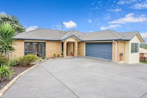 Photo of property in 10 Fulmar Way, Unsworth Heights, Auckland, 0632