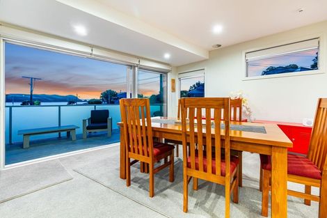 Photo of property in 5 Beach Road, Plimmerton, Porirua, 5026