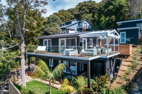 Photo of property in 31 Miro Road, Palm Beach, Waiheke Island, 1081