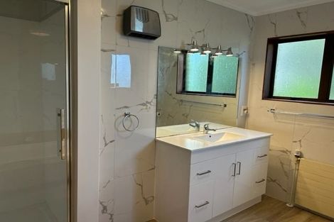 Photo of property in 40 Leeward Drive, Whitby, Porirua, 5024