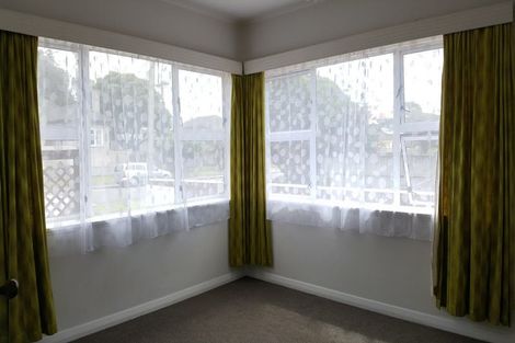 Photo of property in 61 Strathmore Avenue, Strathmore Park, Wellington, 6022