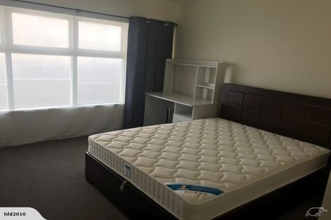 Photo of property in 2/188 Captain Springs Road, Onehunga, Auckland, 1061