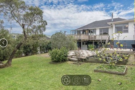 Photo of property in 7 Hillary Street, Tawa, Wellington, 5028