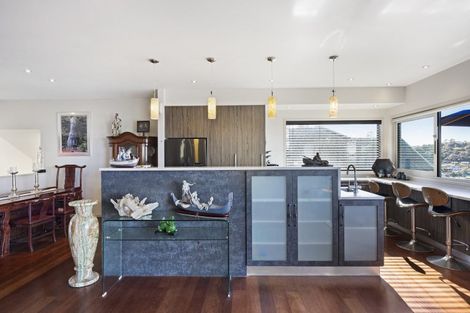 Photo of property in 93 Tiri Road, Tindalls Beach, Whangaparaoa, 0930