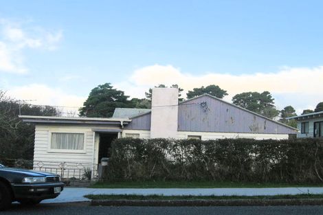 Photo of property in 48 Golf Road, Paraparaumu Beach, Paraparaumu, 5032