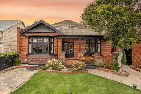 Photo of property in 2 Marlow Street, Saint Kilda, Dunedin, 9012