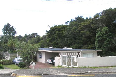 Photo of property in 17 Kauri Glen Road, Northcote, Auckland, 0627