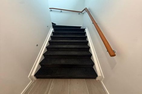 Photo of property in 16 Christmas Road, Manurewa, Auckland, 2102