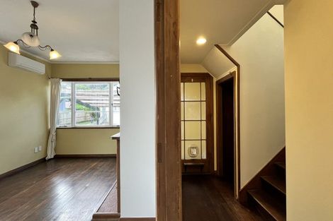 Photo of property in 18 Connolly Avenue, Mount Roskill, Auckland, 1041