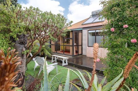 Photo of property in 2/6 Sanders Avenue, Marewa, Napier, 4110