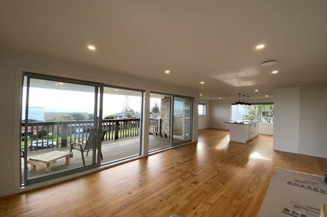 Photo of property in 57 Pacific Parade, Army Bay, Whangaparaoa, 0930