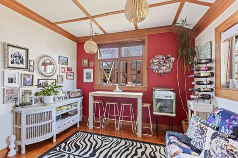 Photo of property in 16 Bulteel Street, New Plymouth, 4310
