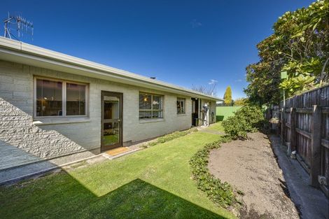 Photo of property in 3/17 Ngarimu Crescent, Taradale, Napier, 4112