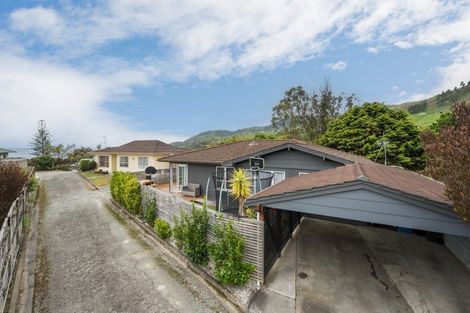 Photo of property in 32 Paremata Street, Atawhai, Nelson, 7010