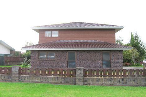 Photo of property in 1 Broman Place, Half Moon Bay, Auckland, 2012