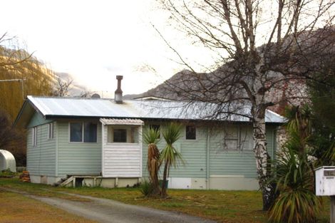 Photo of property in 14 Inverness Crescent, Arrowtown, 9302