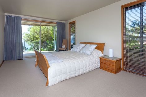 Photo of property in 36 Tutaritari Road, Hahei, Whitianga, 3591