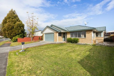 Photo of property in 8a Lloyd Drive, Nawton, Hamilton, 3200