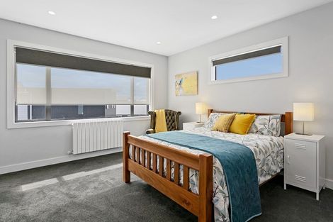 Photo of property in 12 Pukenamu Road, Rainbow Point, Taupo, 3330