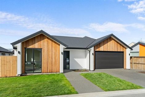 Photo of property in 5 Ayrshire Lane, Halswell, Christchurch, 8025